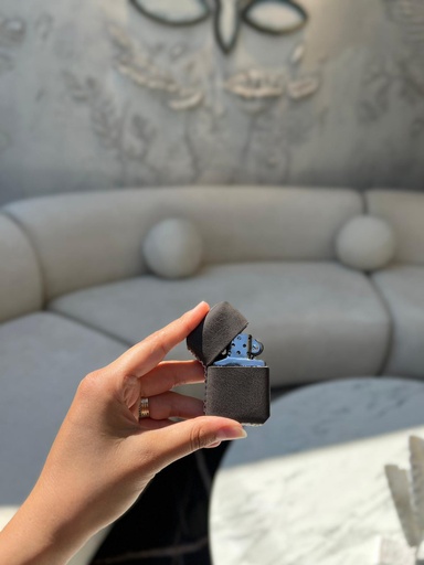 5685-Deri Kılıflı Zippo Model Çakmak 